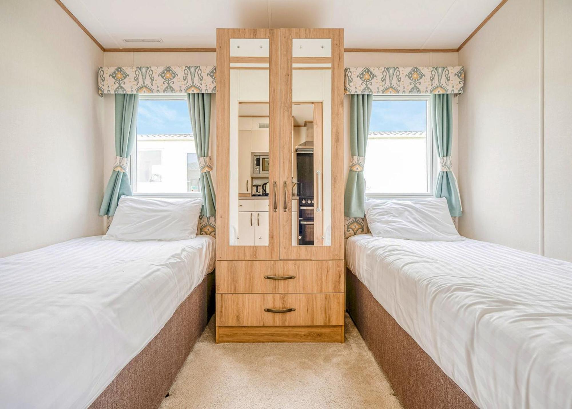 Meadow Lakes Holiday Park St Austell Exterior foto